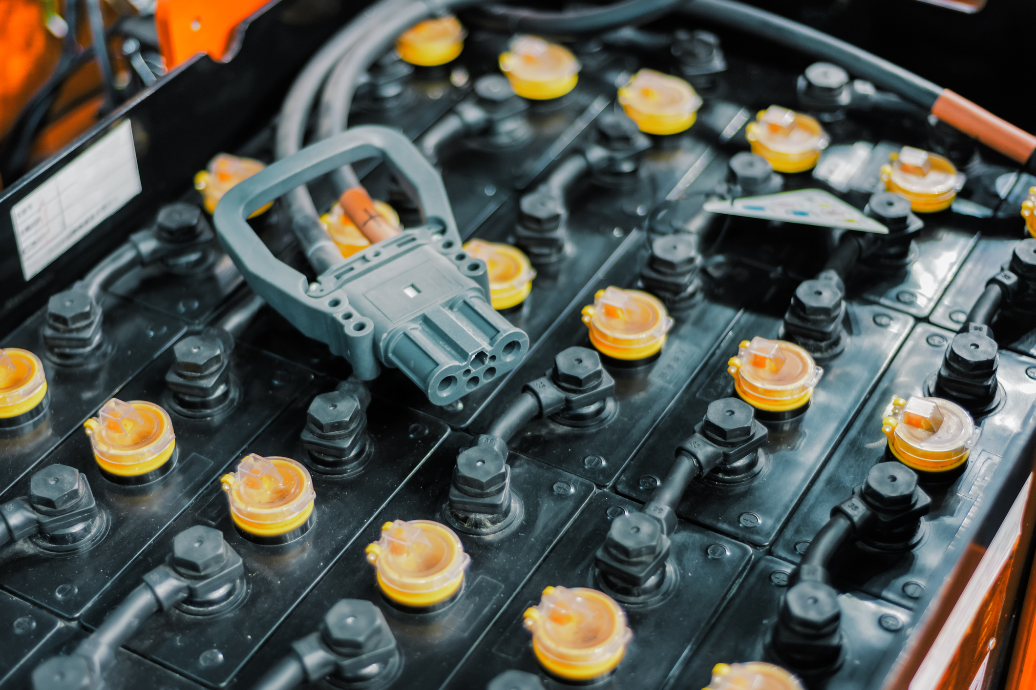 A User’s Guide to Forklift Battery Types